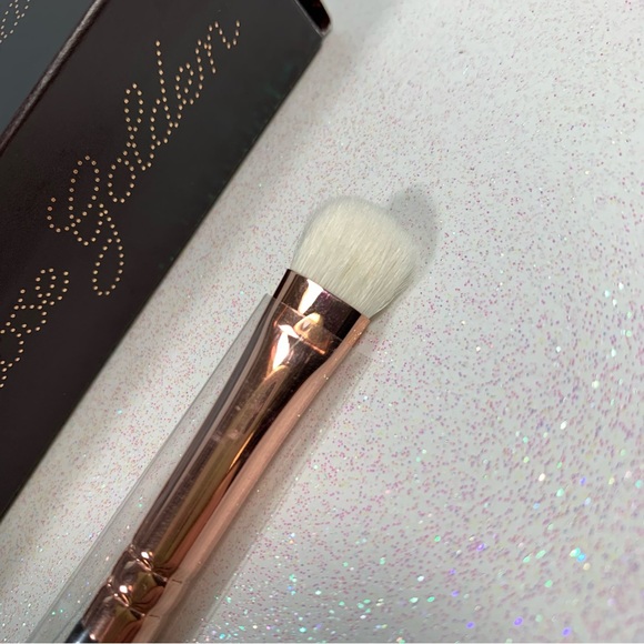 Zoeva 234 Brush - Picture 2 of 5